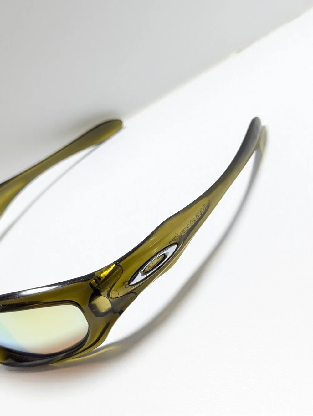 Oakley Monster Dog Gold Lenses Translucent Olive Green Wrap Men’s Sunglasses
